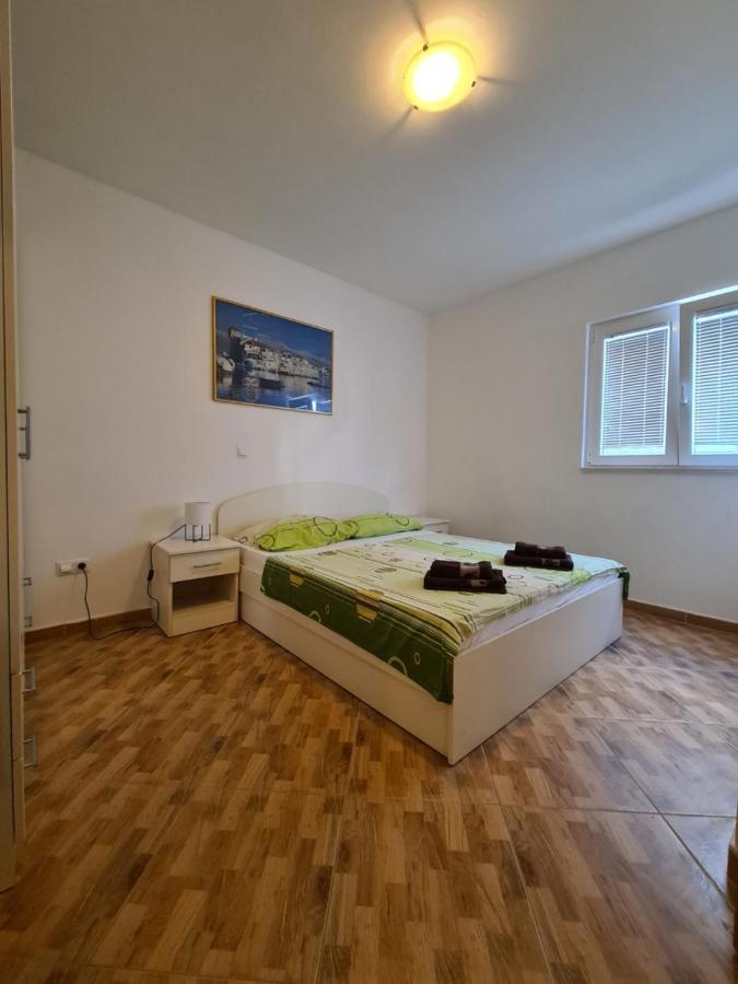 קלק Apartments Mediteraneo מראה חיצוני תמונה