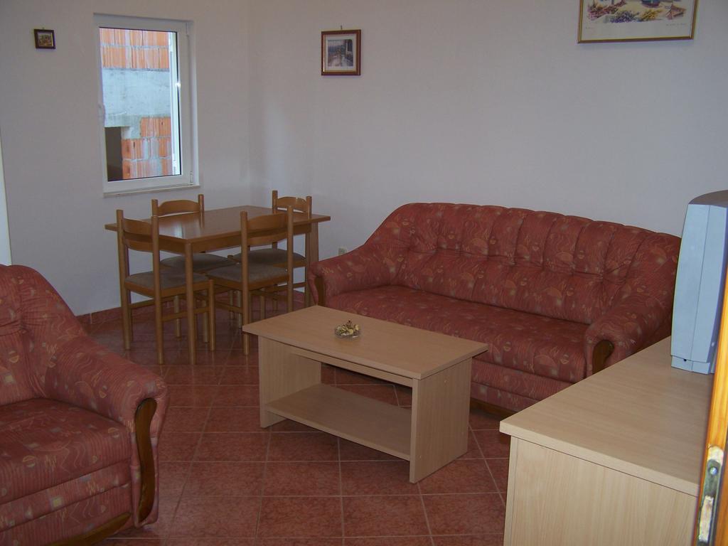 קלק Apartments Mediteraneo מראה חיצוני תמונה